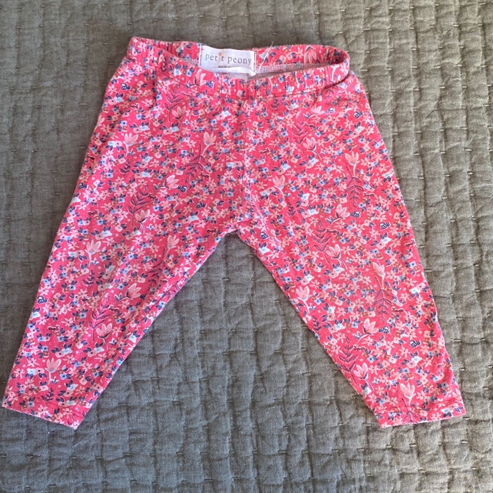 Petit Peony flower leggings